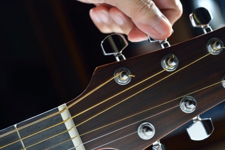 Tuning pegs on electric guitar